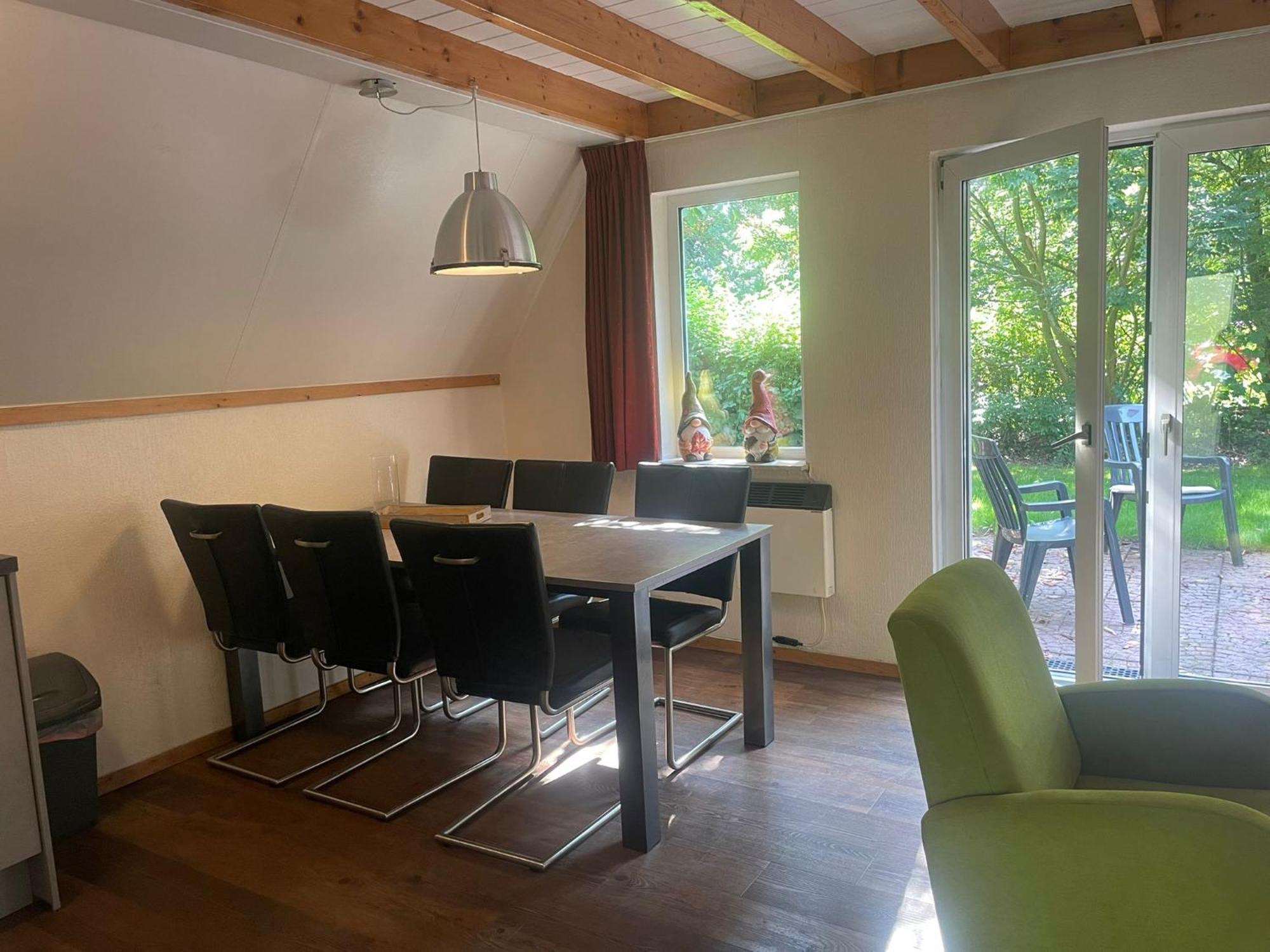 Het Familie Boshuisje - Vakantiewoning Op Prachtig Park Met Veel Faciliteiten Inc Ligbad Gramsbergen Экстерьер фото