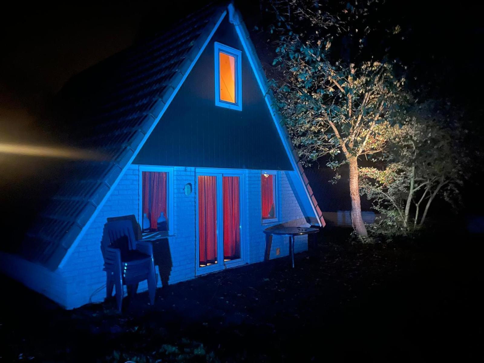 Het Familie Boshuisje - Vakantiewoning Op Prachtig Park Met Veel Faciliteiten Inc Ligbad Gramsbergen Экстерьер фото