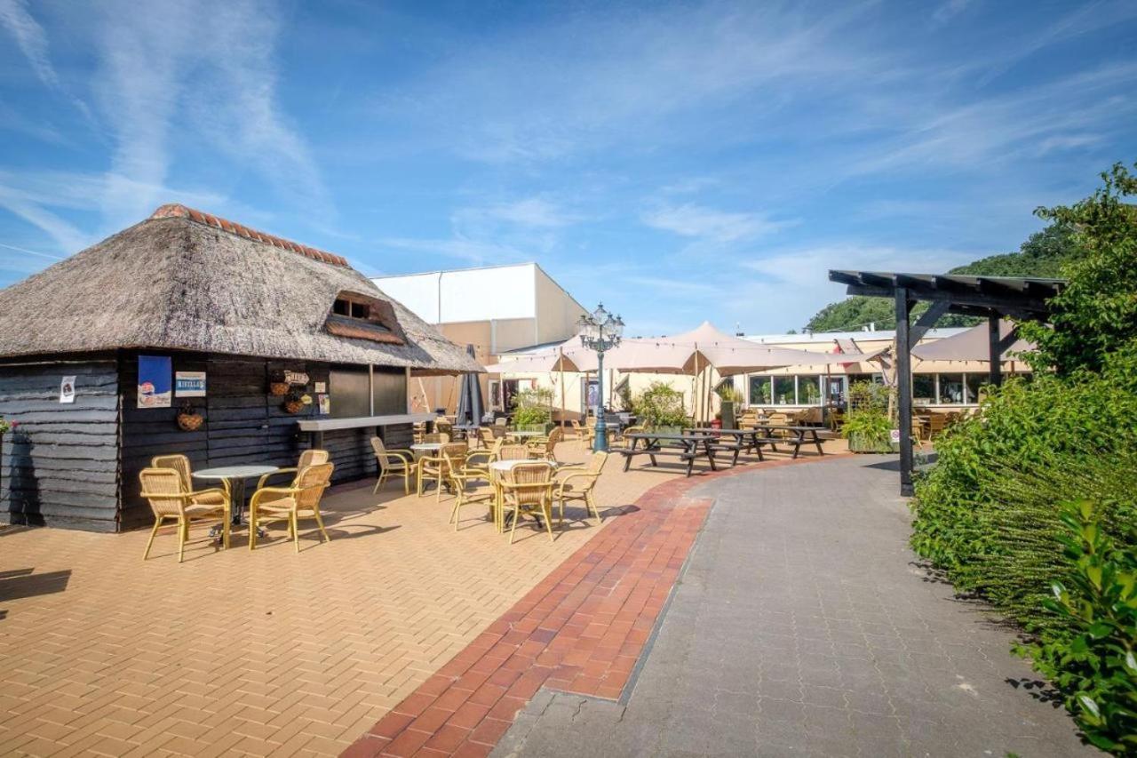 Het Familie Boshuisje - Vakantiewoning Op Prachtig Park Met Veel Faciliteiten Inc Ligbad Gramsbergen Экстерьер фото