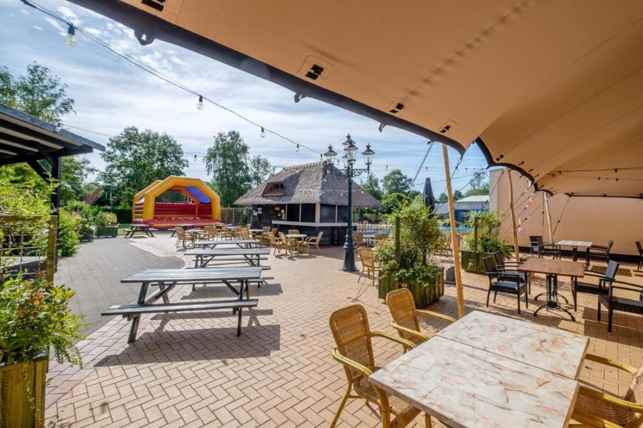 Het Familie Boshuisje - Vakantiewoning Op Prachtig Park Met Veel Faciliteiten Inc Ligbad Gramsbergen Экстерьер фото