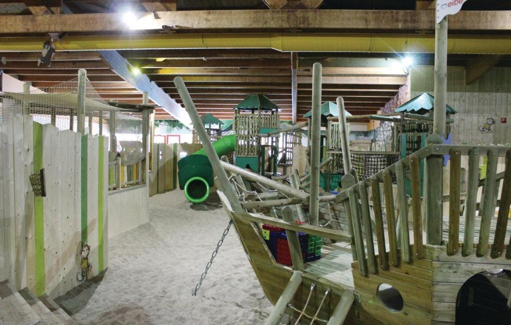 Het Familie Boshuisje - Vakantiewoning Op Prachtig Park Met Veel Faciliteiten Inc Ligbad Gramsbergen Экстерьер фото